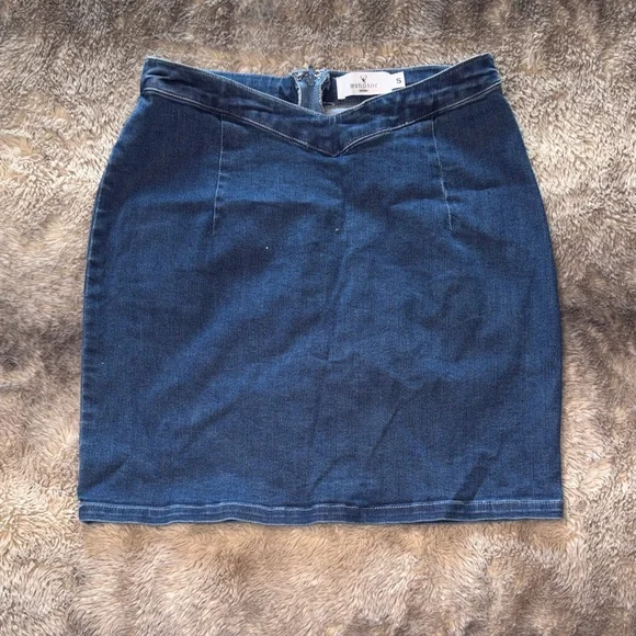 Windsor Denim Blue Mini Skirt 🦋 - Picture 1 of 5